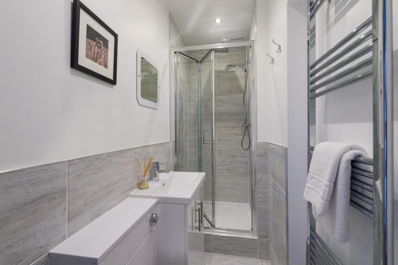 Royal Mile Modern Apartment Edimburgo Exterior foto