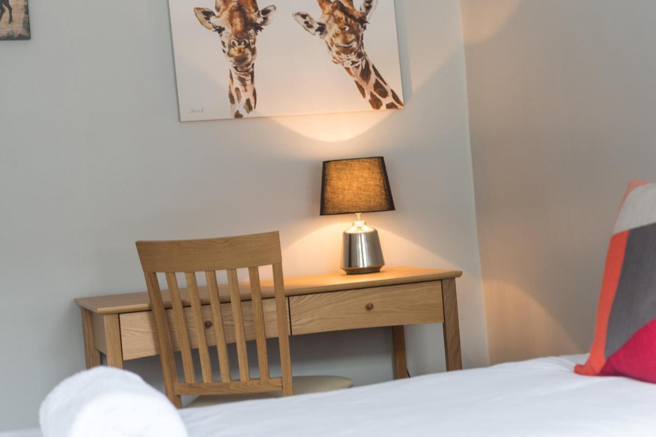 Royal Mile Modern Apartment Edimburgo Exterior foto