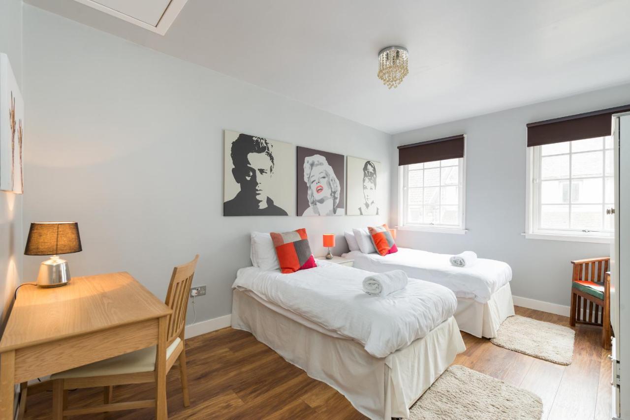 Royal Mile Modern Apartment Edimburgo Exterior foto